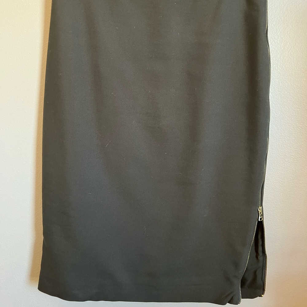 Express Pencil skirt with functional zipper